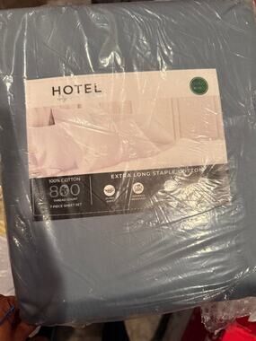 Hotel Signature 800 Thread Count Split King 7-Piece Sheet Set – 100% Cotton Blue